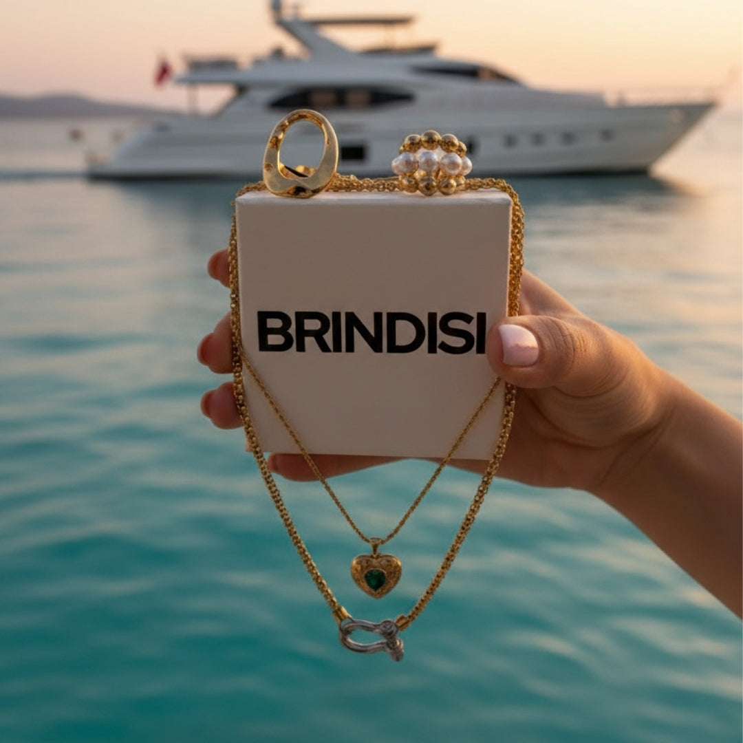 Amore Pendant Necklace
